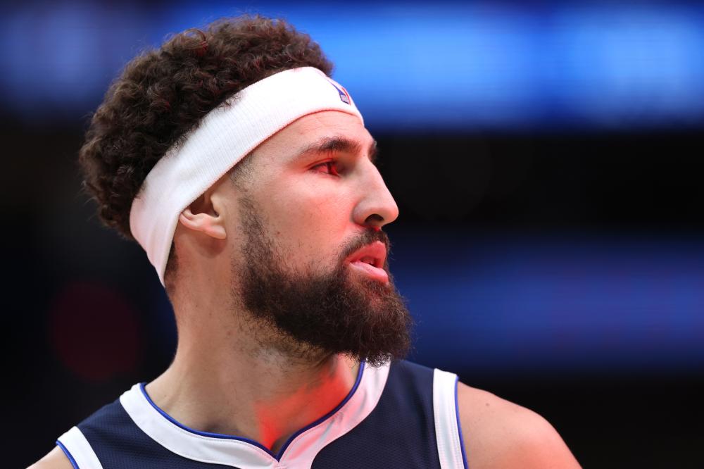 与此同时 与此同时